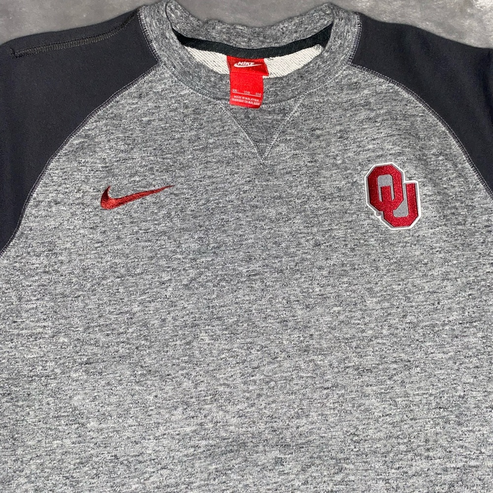 Nike Pullover - image 1